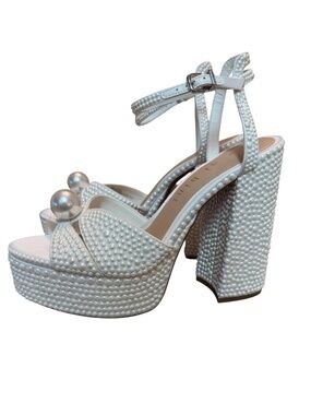 pearl platform chunky statement heels Gianni Bini size 8